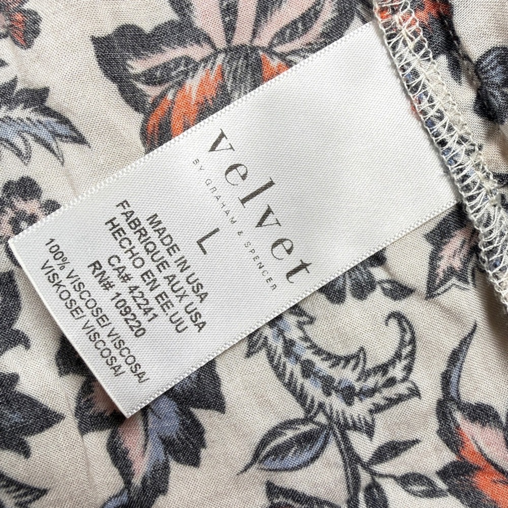 Velvet by Graham & Spencer Blouse Womens L Floral V Boho Top Cottagecore Garden - Picture 5 of 9